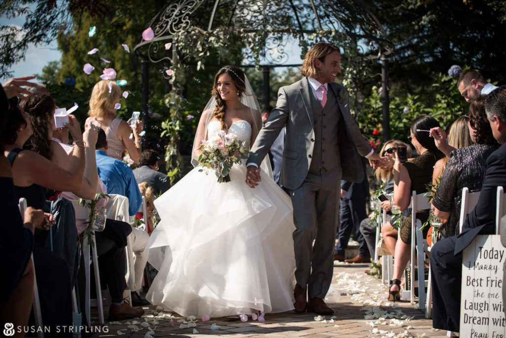 Summer Wedding at the West Hills Country Club ceremony