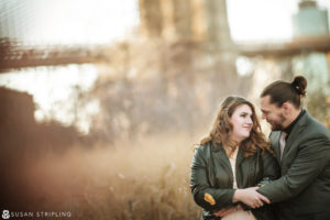 Brooklyn winter elopement photography session on the iconic Brooklyn Bridge.