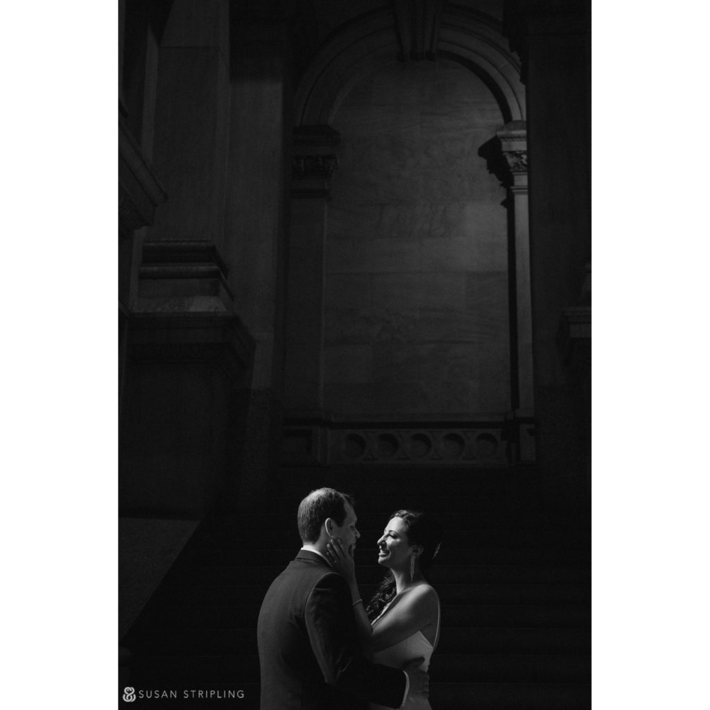 wedding pictures philly city hall