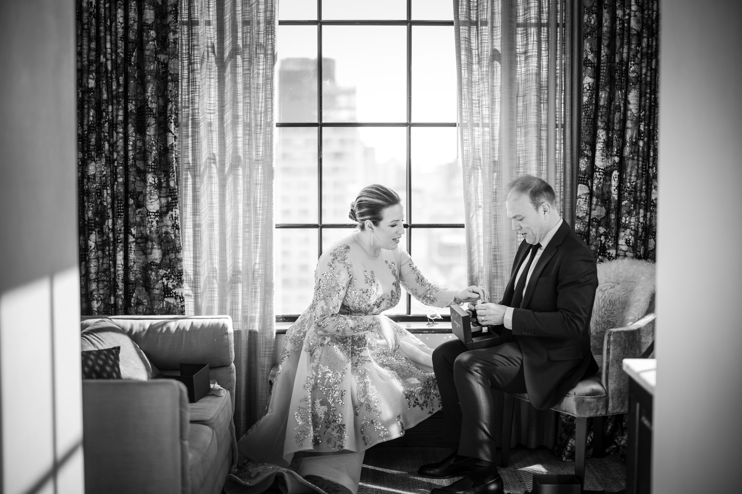 wedding photography at the ludlow hotel skybox suite