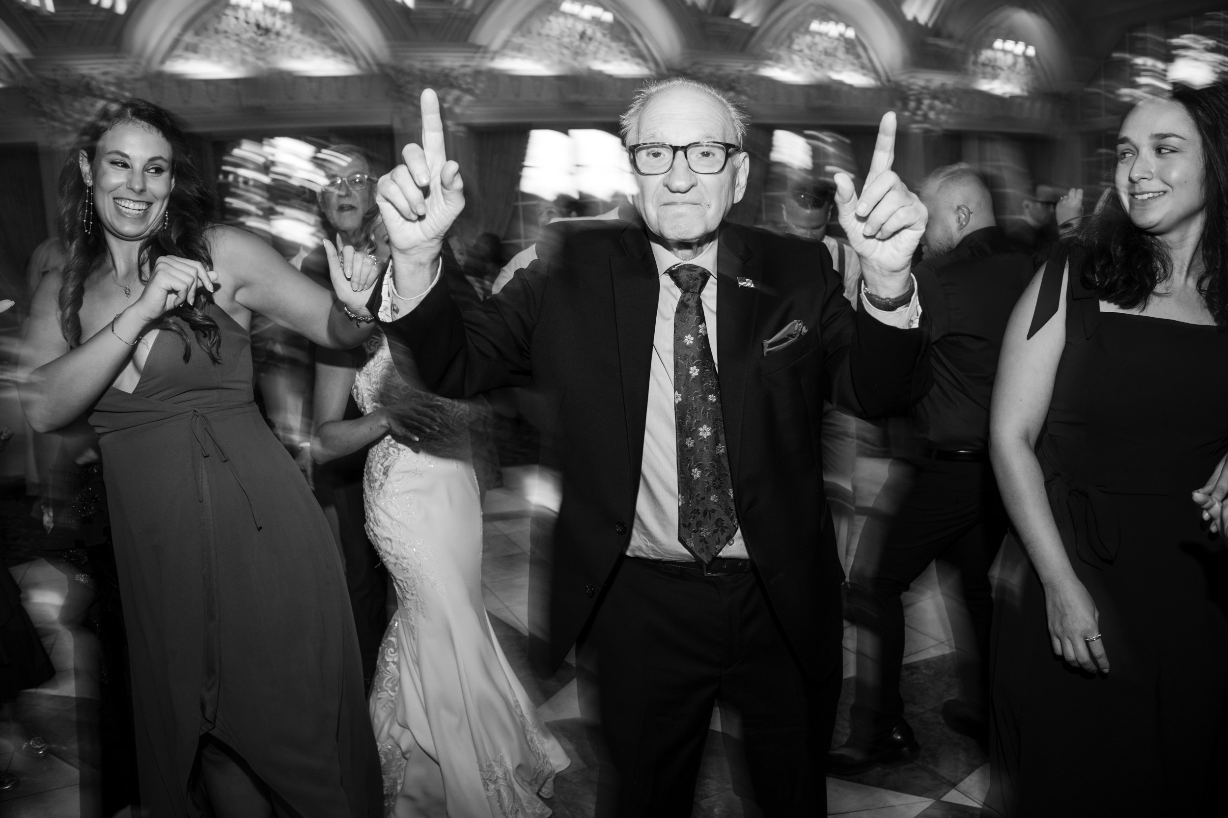 Ashford Estate wedding photo of people dancing
