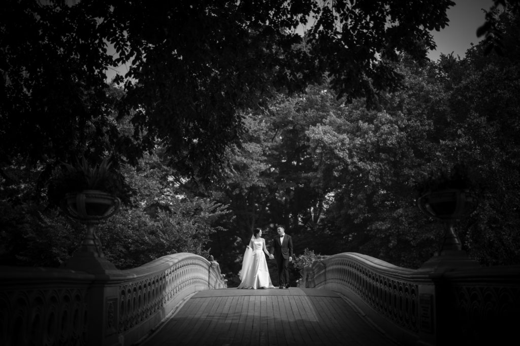 bow bridge central park wedding photography