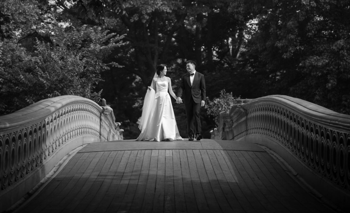 bow bridge central park wedding photography