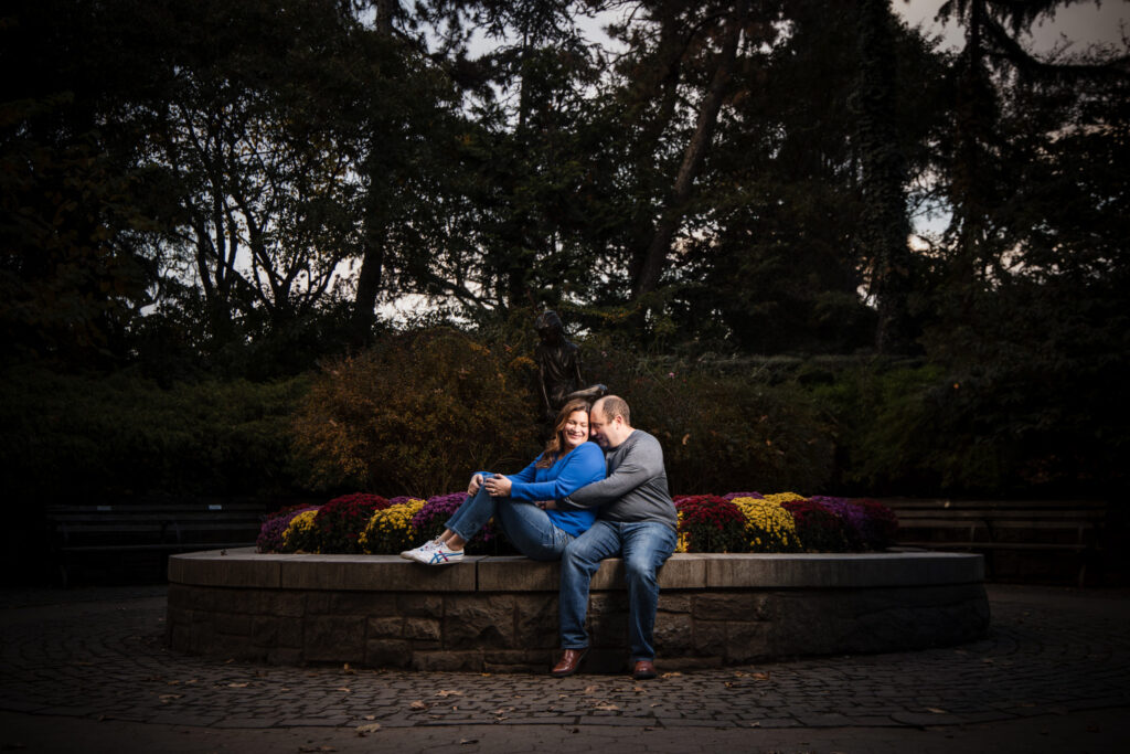 carl schurz park engagement photo of couple