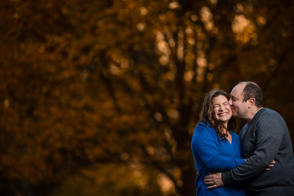 carl schurz park engagement photographer